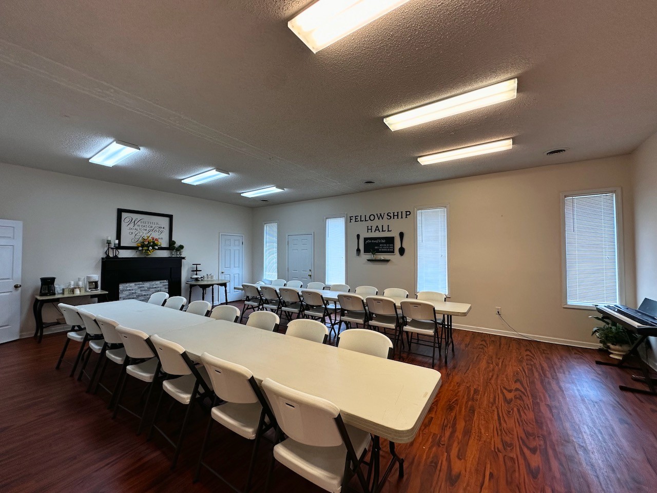 5742 Seminary Road Smyrna, TN 37167 - Photo 29 of 32 a large kitchen with a table and chairs