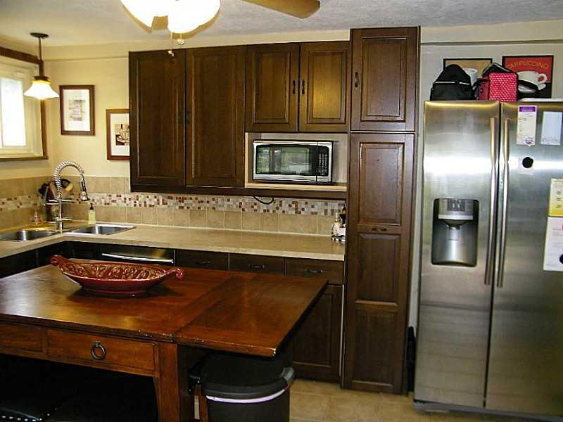 164 Churchill Road Turtle Creek, PA 15145 - Photo 7 of 25 Kitchen.