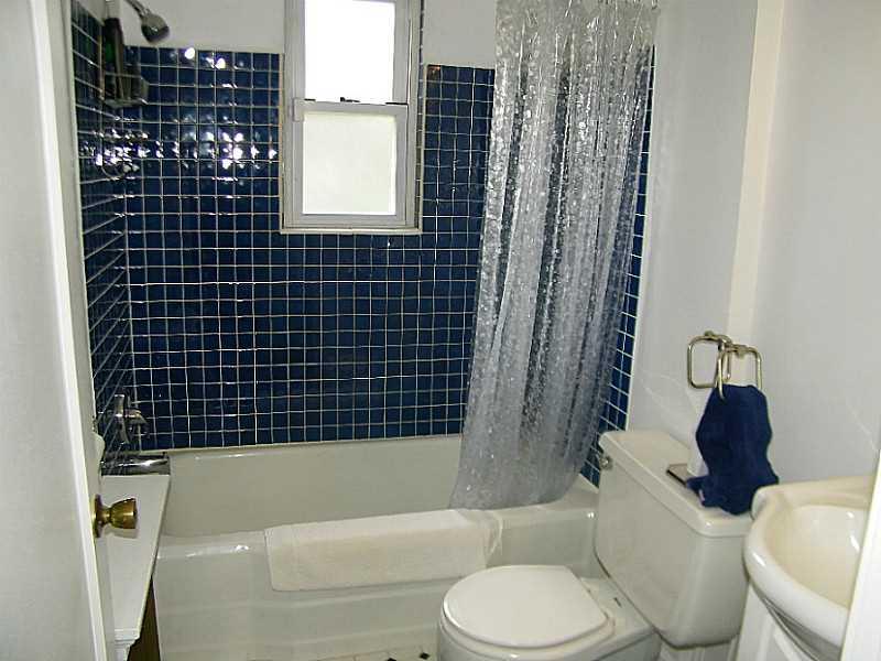 164 Churchill Road Turtle Creek, PA 15145 - Photo 10 of 25 Full Bath.