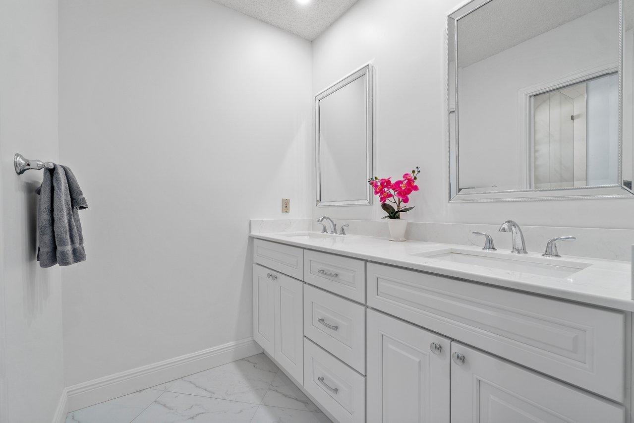 1801 Las Casas Road Boca Raton, FL 33486 - Photo 18 of 33 021-1801LasCasasRoad-BocaRaton-FL-33486-