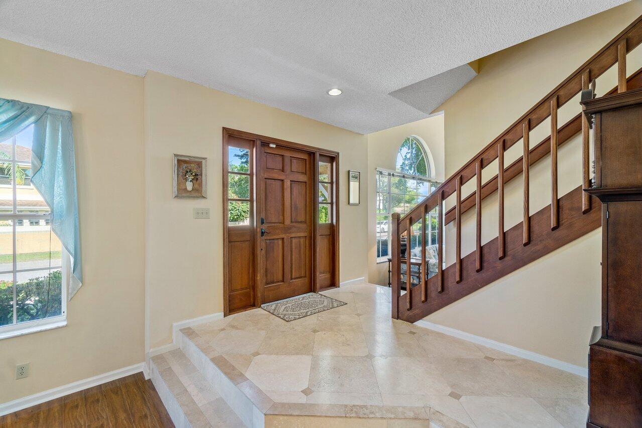 1801 Las Casas Road Boca Raton, FL 33486 - Photo 5 of 33 005-1801LasCasasRoad-BocaRaton-FL-33486-