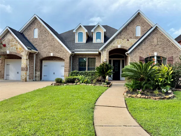 $4,200 | 6223 Duke Trail Lane, Sugar Land, TX 77479