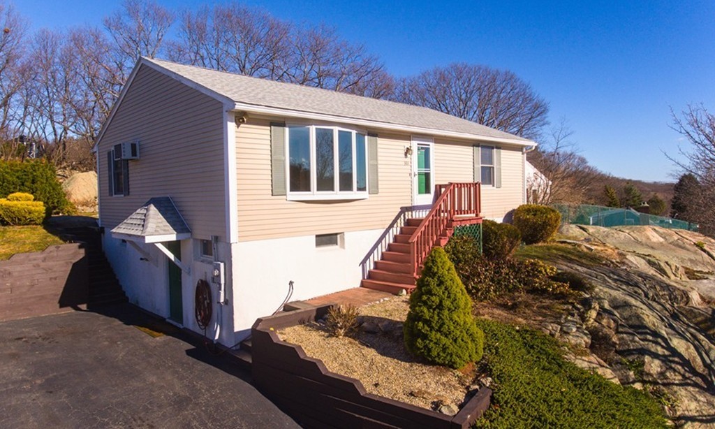301 Den Quarry Road Lynn, MA 01904 - Photo 1 of 30 Gallery Image 1