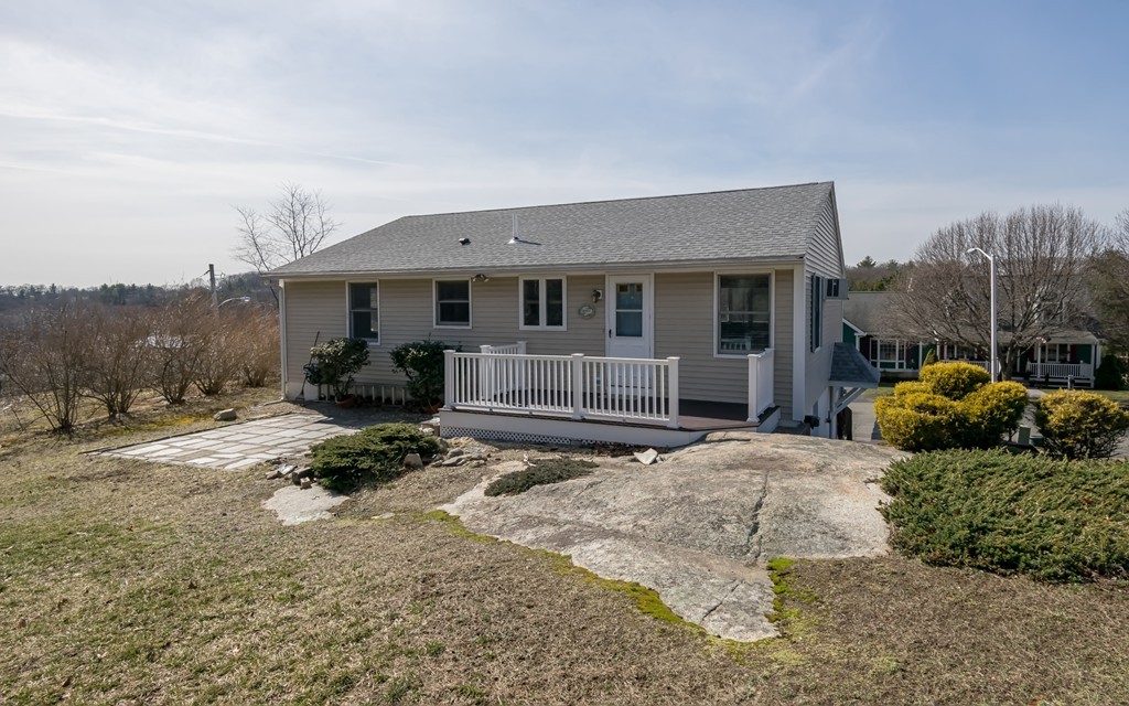 301 Den Quarry Road Lynn, MA 01904 - Photo 4 of 30 Gallery Image 4