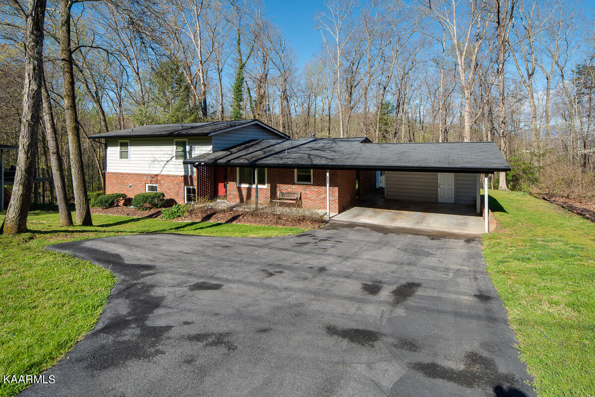 111 Wedgewood Road Oak Ridge, TN 37830 - Photo 1 of 19 JBP_Wedgewood111_Web-1