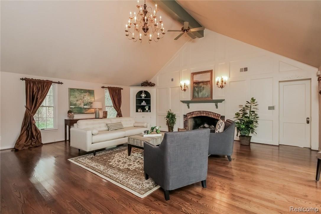 4750 Napier Road Canton, MI 48187 - Photo 7 of 97 007-Great_Room-2225708-medium.jpg