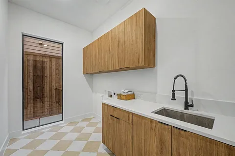 $965,000 | 5811 Hudson Street, Dallas, TX 75206