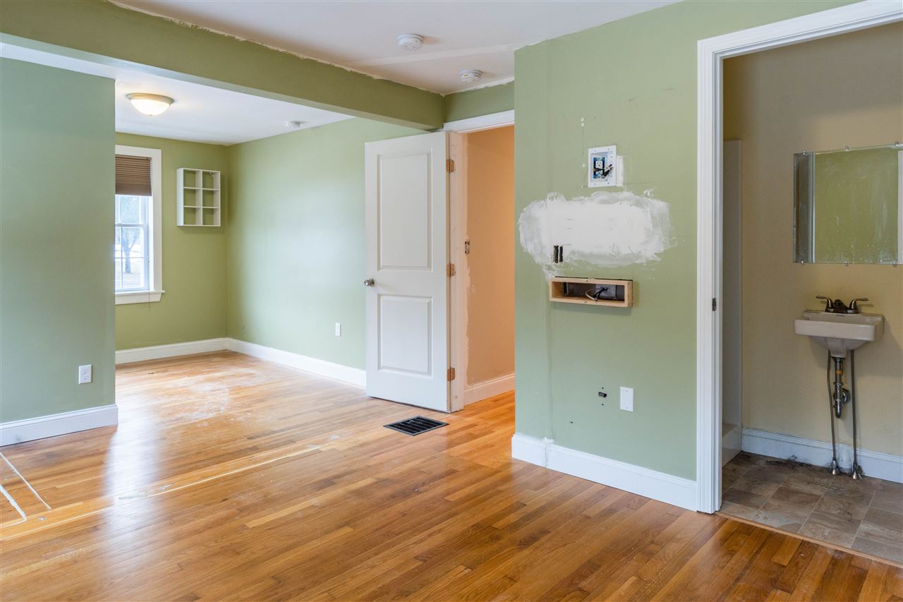 131 Hoit Road Concord, NH 03301 - Photo 8 of 16