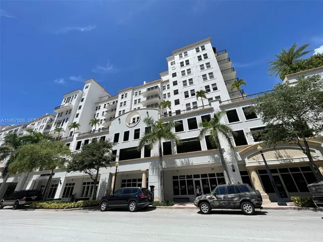 $550,000 | 4100 Salzedo Street, Unit 505, Coral Gables, FL 33146