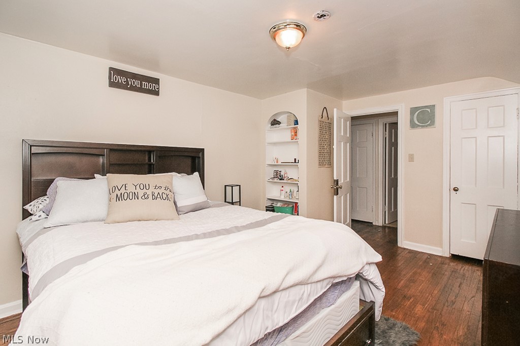 2050 Staunton Road Cleveland, OH 44118 - Photo 21 of 35