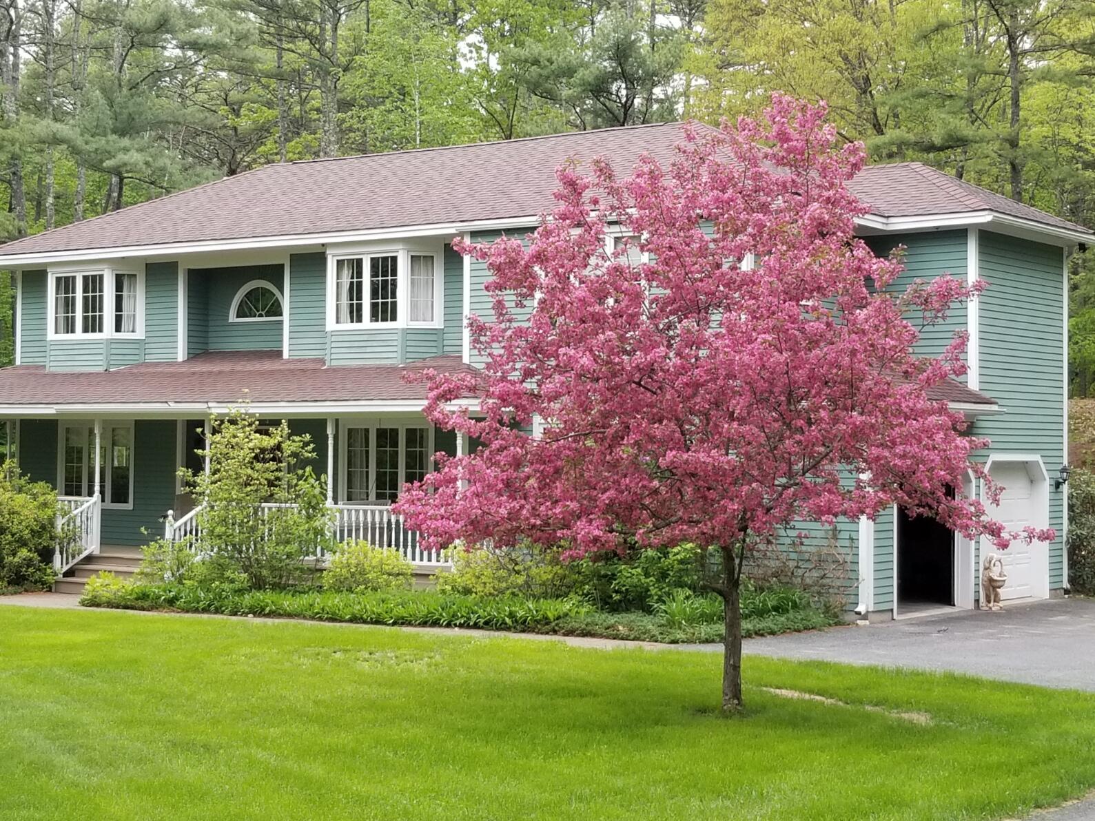7 Casselton Road Raymond, ME 04071 - Photo 8 of 142 House Front Pink Tree
