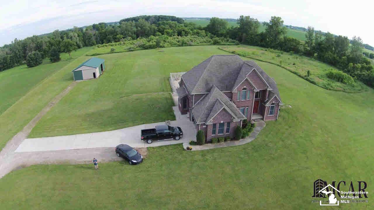 17309 Brewer Road Dundee, MI 48131 - Photo 5 of 33 21409178-4.JPG