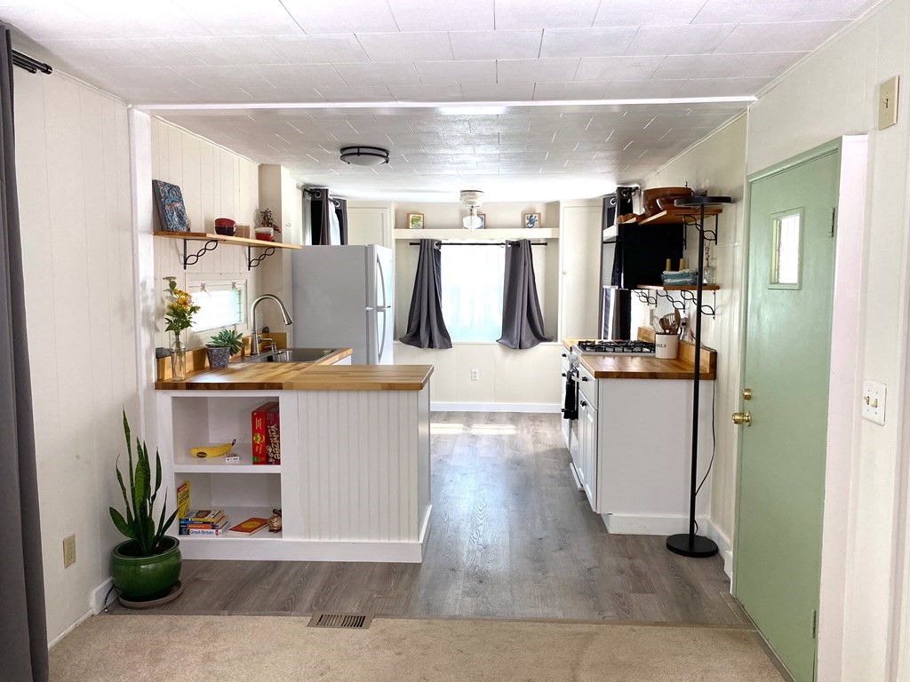 42 Adams Road, Unit 25 Greenfield, MA 01301 - Photo 24 of 37 a view of living room and kitchen