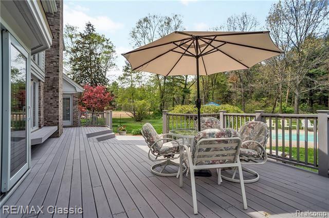 11635 Larkins Road Brighton, MI 48114 - Photo 5 of 12 Deck.jpg