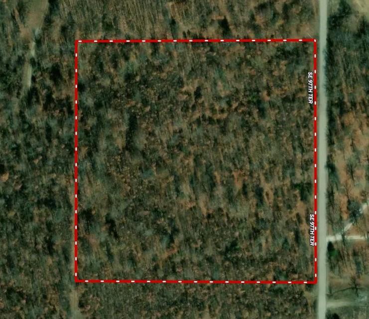 Southeast 97th Terrace Galena, KS 66739 - Photo 2 of 23