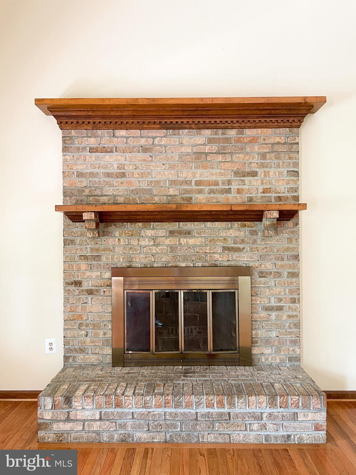 12707 Dumfries Road Manassas, VA 20112 - Photo 6 of 40 Gallery Image 6