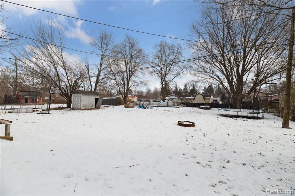 4258 North Genesee Road Flint, MI 48506 - Photo 29 of 41 Gallery Image 29