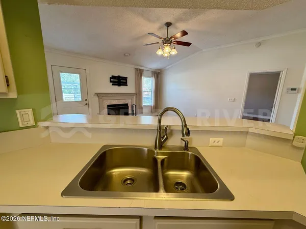 $2,050 | 2927 Waters View Circle, Orange Park, FL 32073