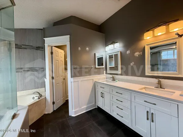 $2,050 | 2927 Waters View Circle, Orange Park, FL 32073