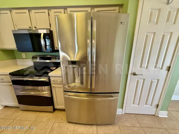 $2,050 | 2927 Waters View Circle, Orange Park, FL 32073