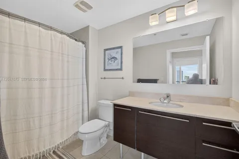 $529,999 | 1900 North Bayshore Drive, Unit 4606, Miami, FL 33132