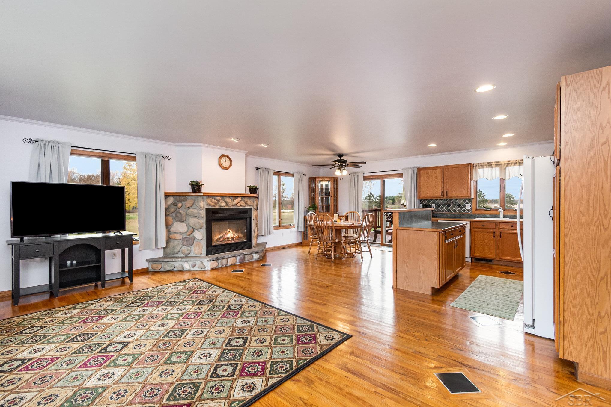2626 East Laporte Road Hemlock, MI 48626 - Photo 7 of 35 open concept