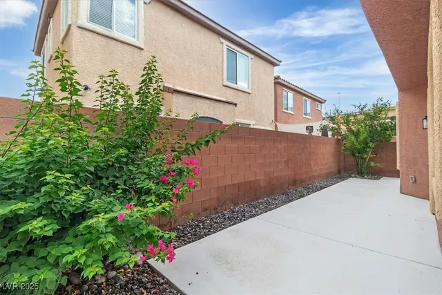$419,999 | 715 Taliput Palm Place, Henderson, NV 89011
