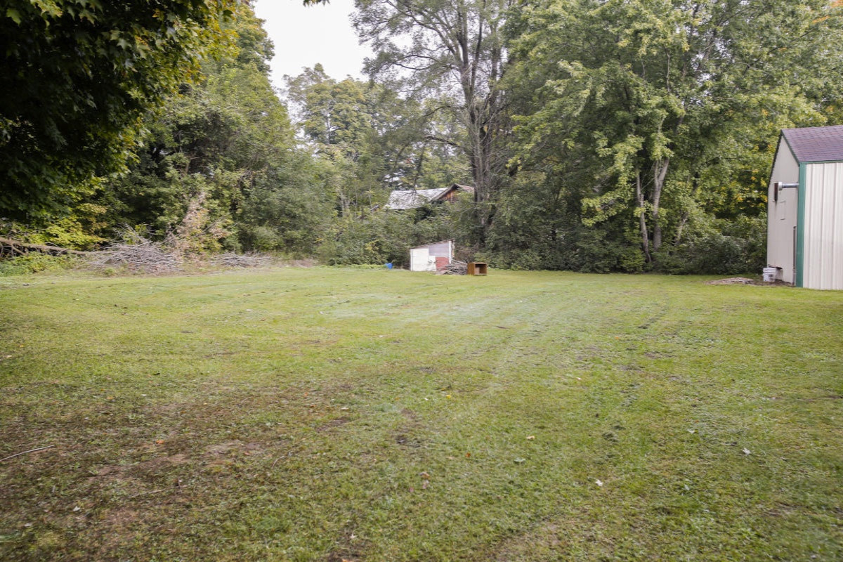 7060 South Marsh Road Plainwell, MI 49080 - Photo 13 of 14 7060 marsh rd-117