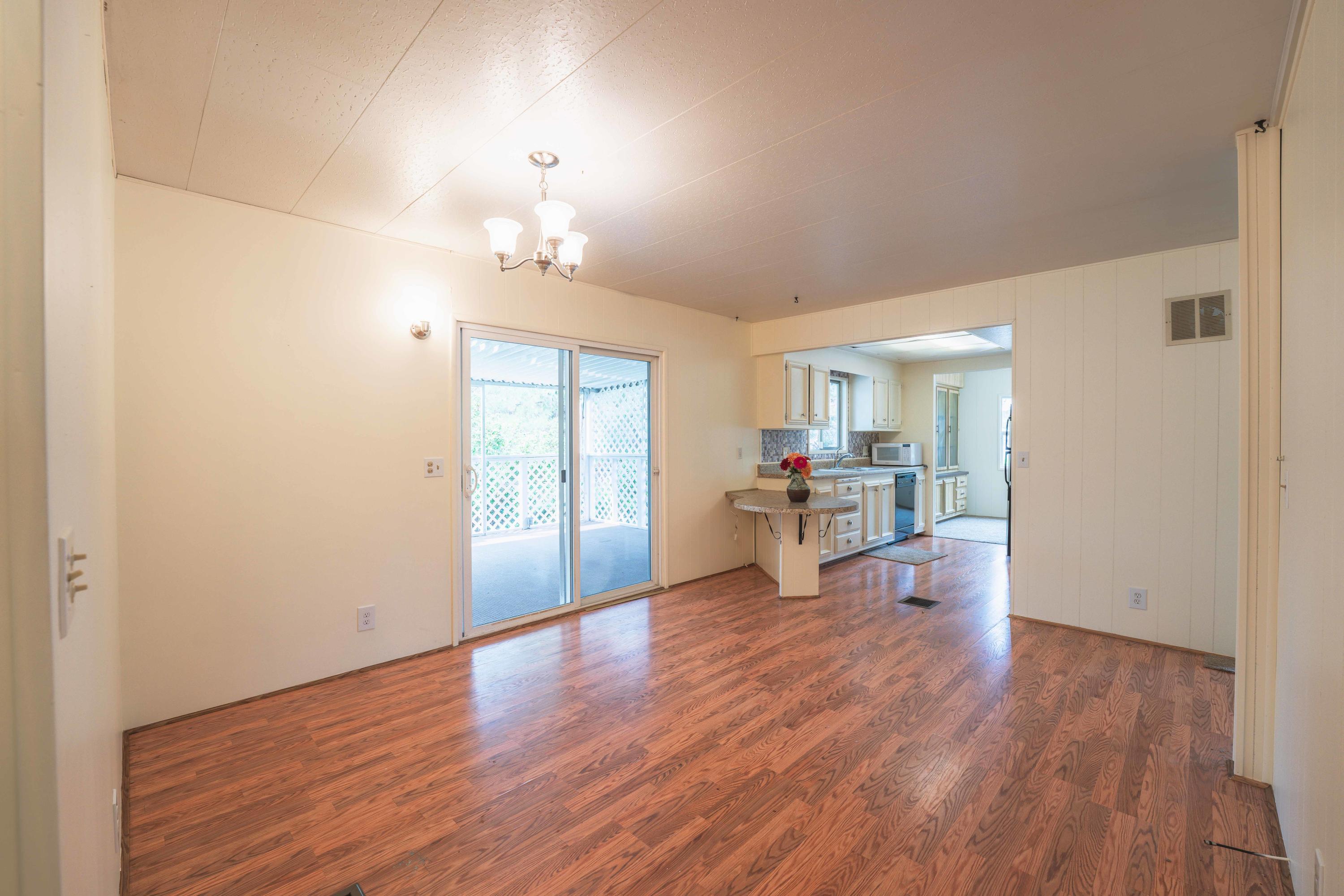 60973 Ridge Drive Bend, OR 97702 - Photo 14 of 31 Ridge Drive-14
