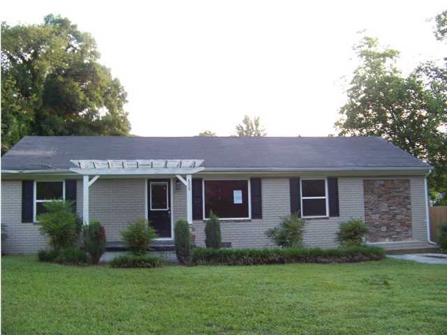 609 State Line Road East Ridge, TN 37412 - Photo 1 of 29 Primary Photo