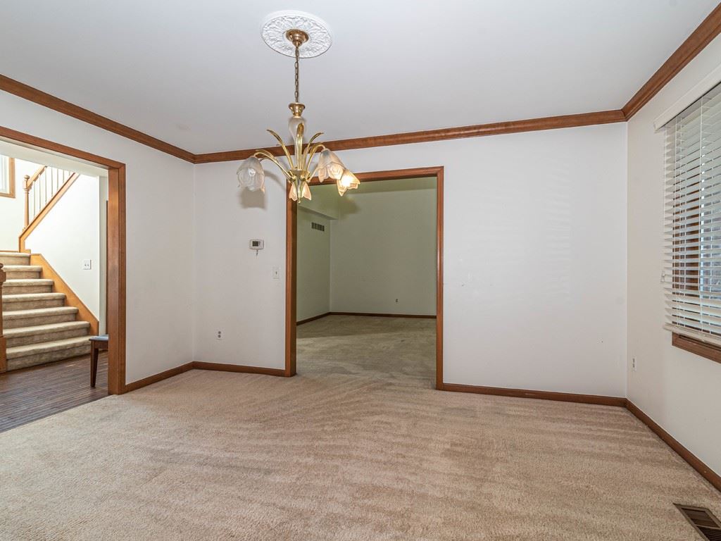 1004 Bembridge Drive Rochester Hills, MI 48307 - Photo 17 of 47