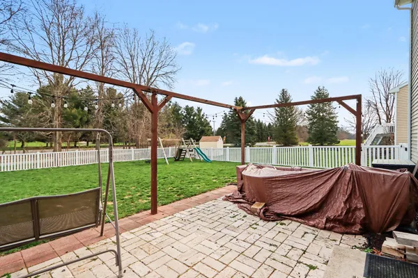 $330,000 | 1754 Grovenberg Court, Vicksburg, MI 49097