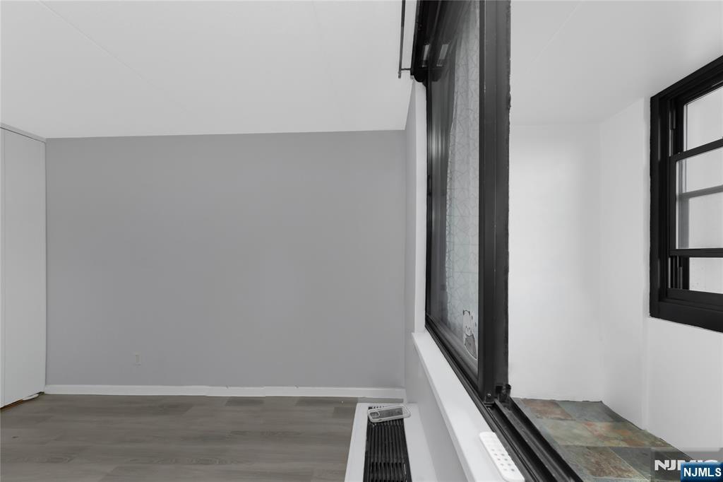 250 Gorge Road, Unit 21E Cliffside Park, NJ 07010 - Photo 17 of 50