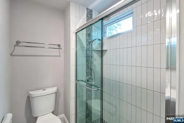 $2,800 | 204 Forest Street, Unit 2, Montclair, NJ 07042