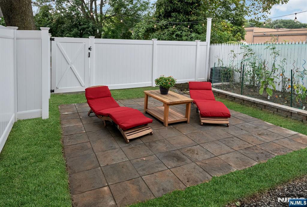 204 Forest Street, Unit 2 Montclair, NJ 07042 - Photo 24 of 29