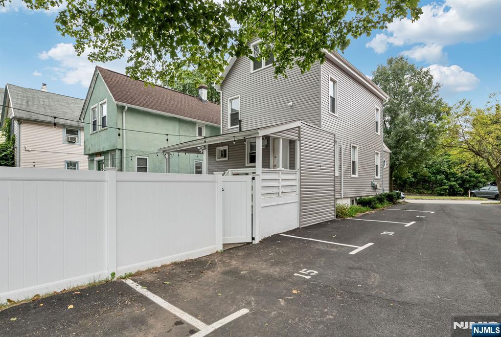 204 Forest Street, Unit 2 Montclair, NJ 07042 - Photo 28 of 29