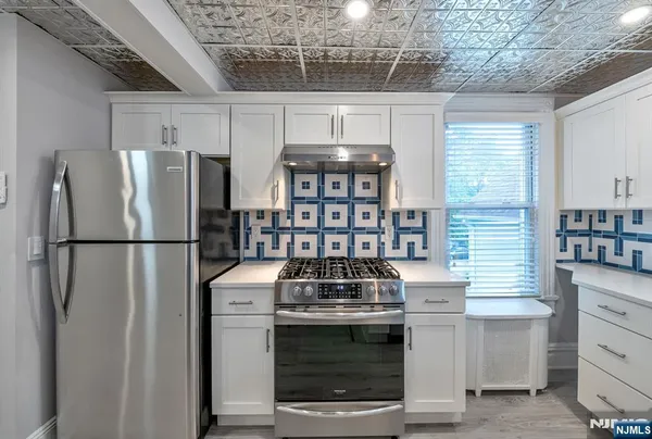 $2,800 | 204 Forest Street, Unit 2, Montclair, NJ 07042