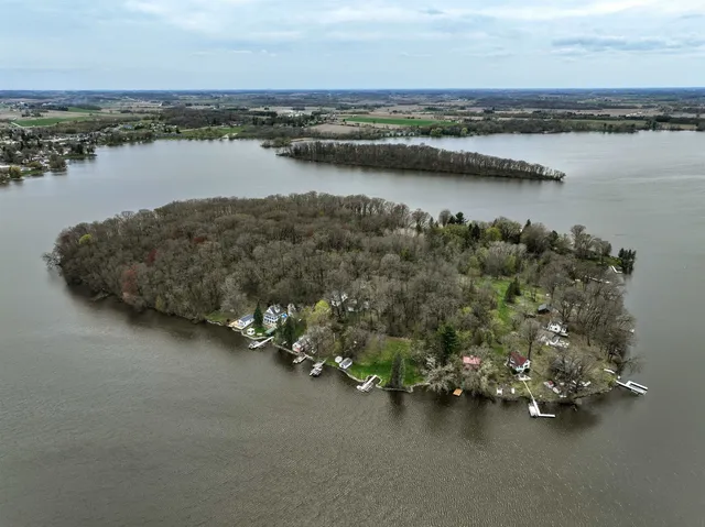 $659,900 | N4504 Anthony Island, Hustisford, WI 53034