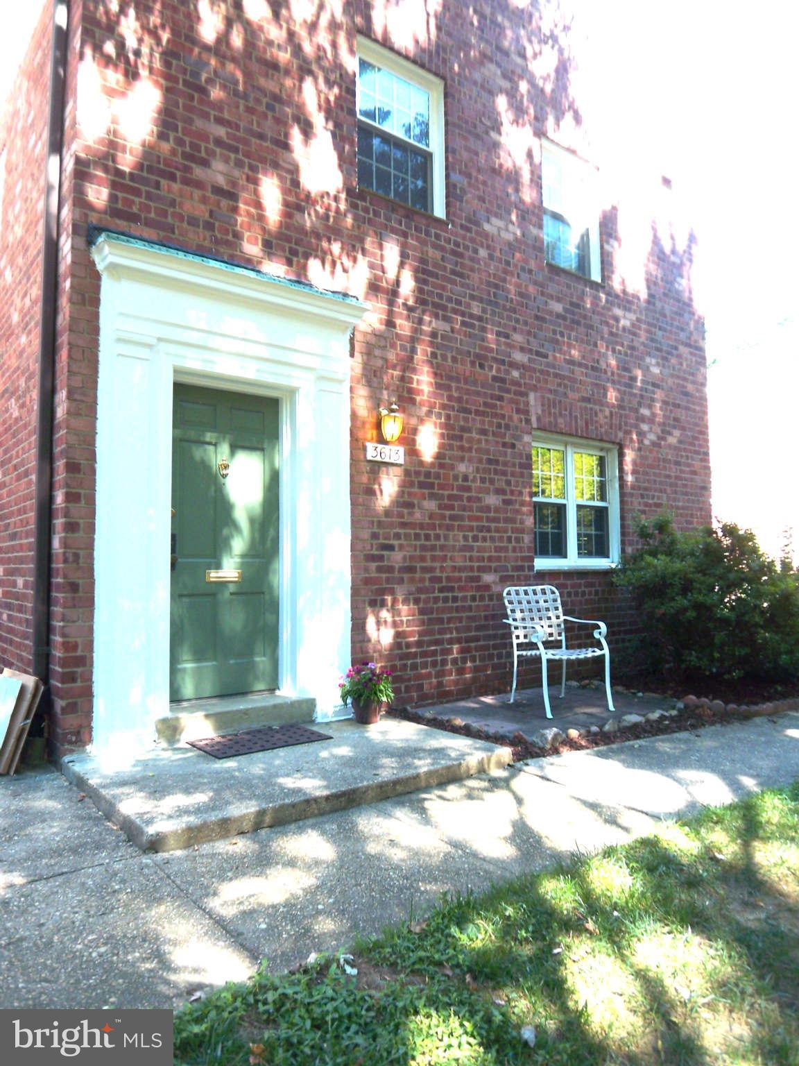 3613 Gunston Road, Unit 3613 Alexandria, VA 22302 - Photo 11 of 13 Exterior (Front)