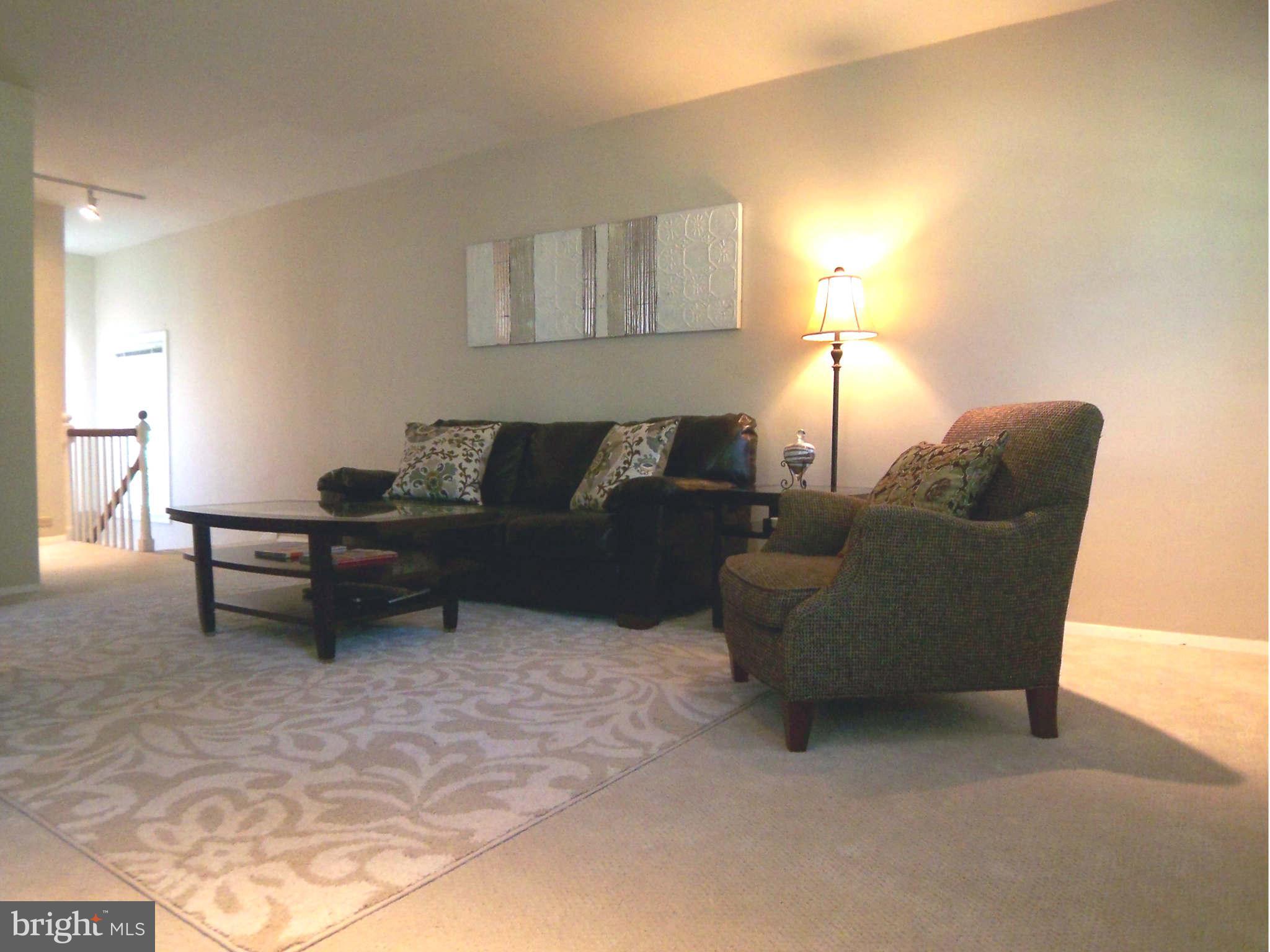 3613 Gunston Road, Unit 3613 Alexandria, VA 22302 - Photo 13 of 13 Living Room