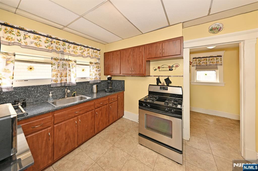 99 Christie Street Ridgefield Park, NJ 07660 - Photo 11 of 30