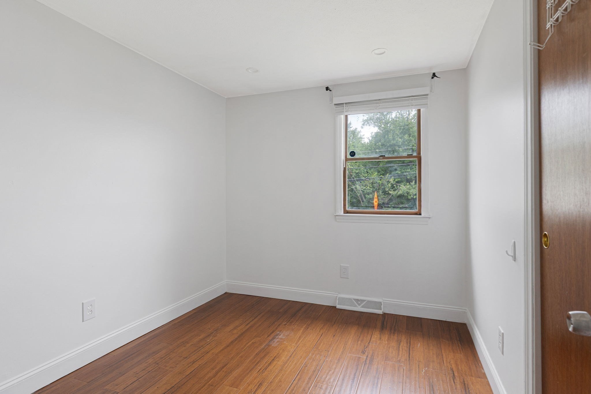 306 Chestnut Street Randolph, MA 02368 - Photo 10 of 27 Gallery Image 10