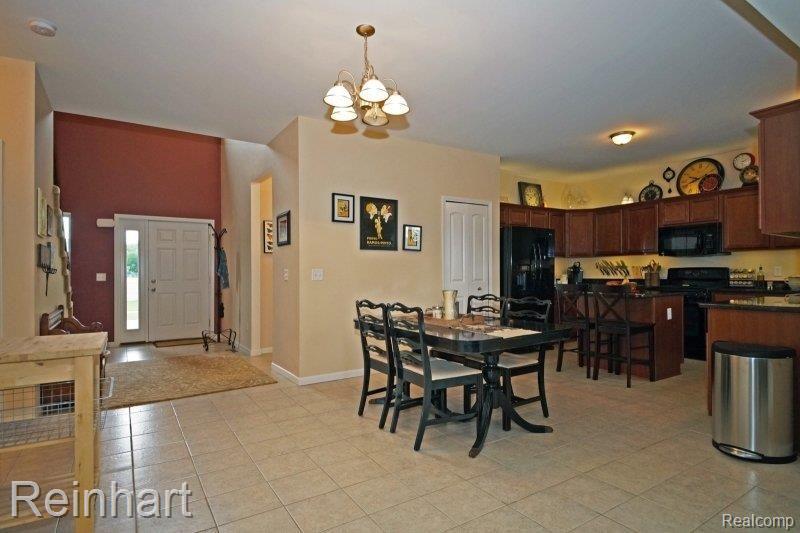 812 Golf Ridge Circle Dundee, MI 48131 - Photo 8 of 25 DSC03572.JPG