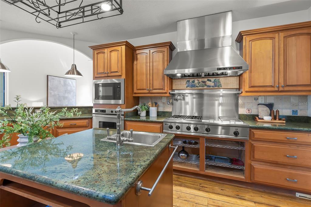 19229 Blount Road Lutz, FL 33558 - Photo 25 of 66 Gallery Image 25