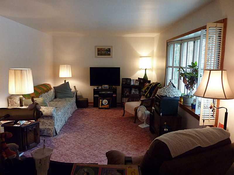 0 Deweyville Road McKees Rocks, PA 15136 - Photo 2 of 25 Living Room.