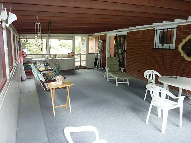 0 Deweyville Road McKees Rocks, PA 15136 - Photo 19 of 25 Sunroom.