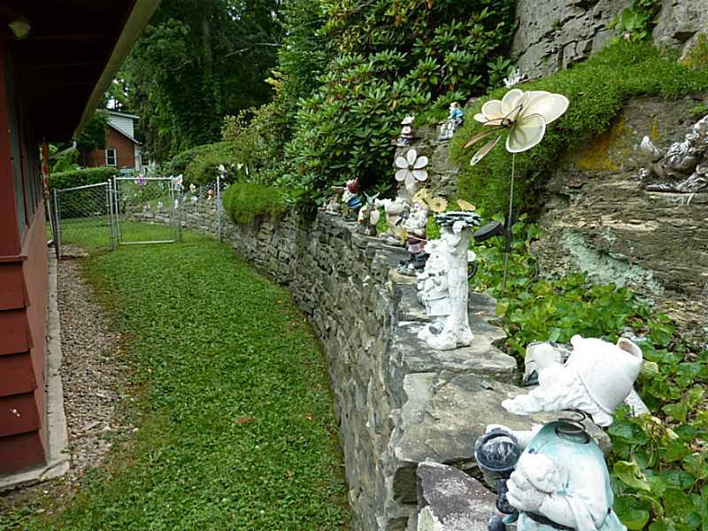 0 Deweyville Road McKees Rocks, PA 15136 - Photo 25 of 25 Yard/Garden.