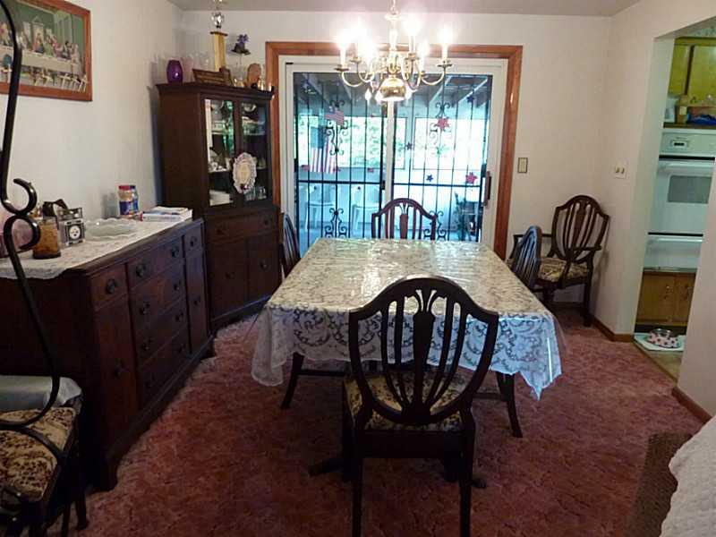 0 Deweyville Road McKees Rocks, PA 15136 - Photo 4 of 25 Dining Room.