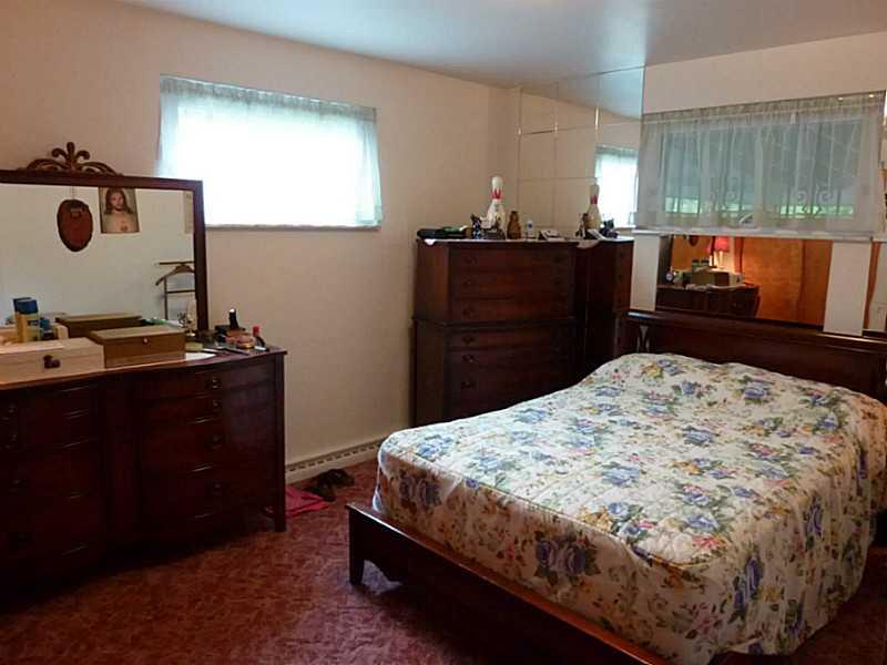 0 Deweyville Road McKees Rocks, PA 15136 - Photo 7 of 25 Master Bedroom.