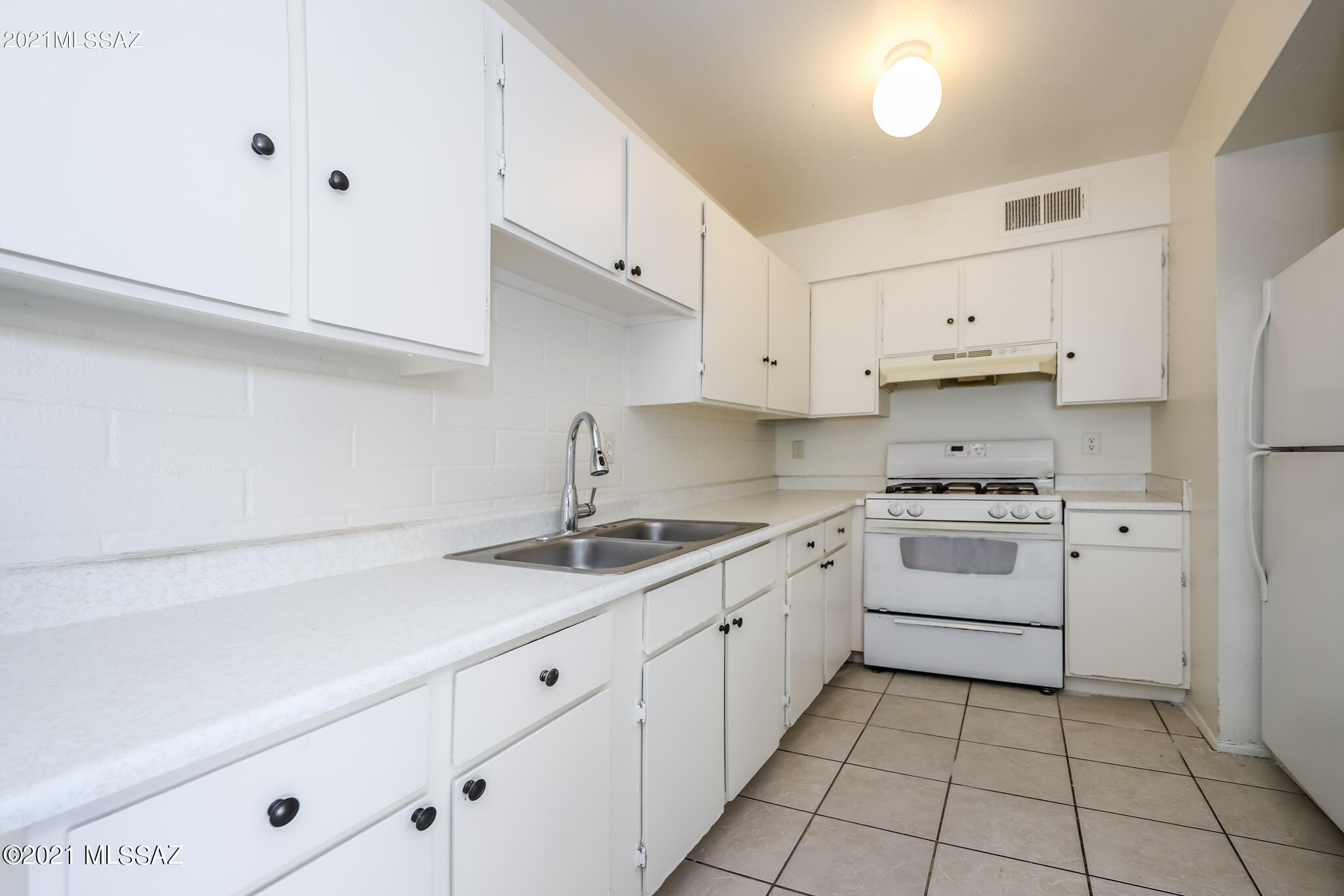 722 West Drexel Road Tucson, AZ 85706 - Photo 6 of 20 Gallery Image 6
